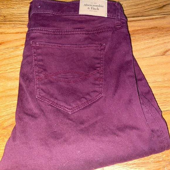 Abercrombie & Fitch Denim - Abercrombie And Fitch Maroon/Purple Colored Skinny Jeans Size 8